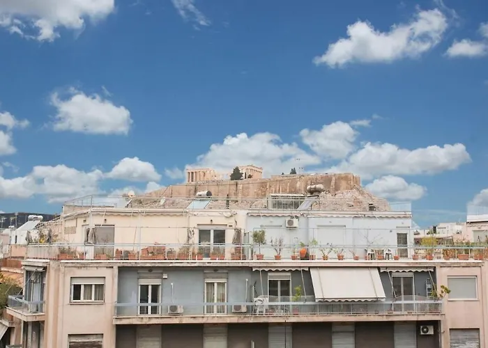 Lovely Apt W/Heated Jacuzzi &Full Acropolis View