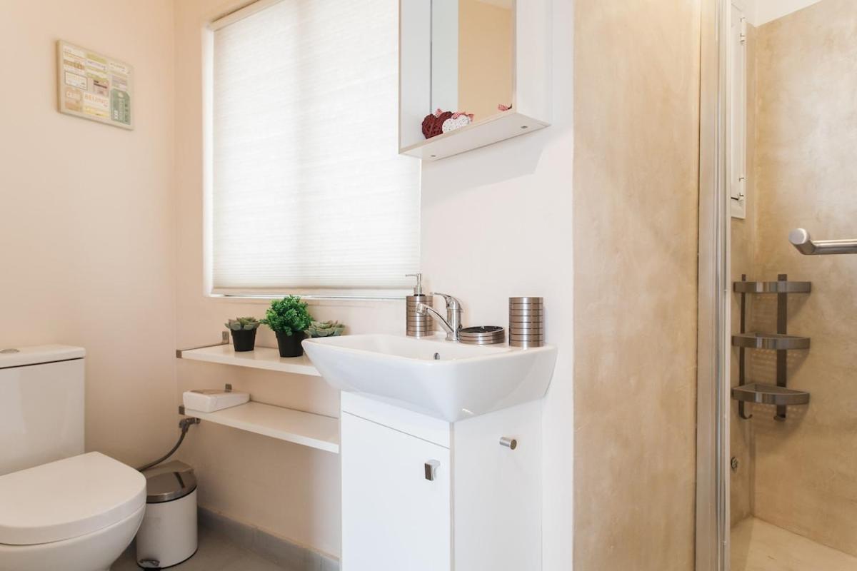Lovely W/heated Jacuzzi &full Acropolis View Athènes