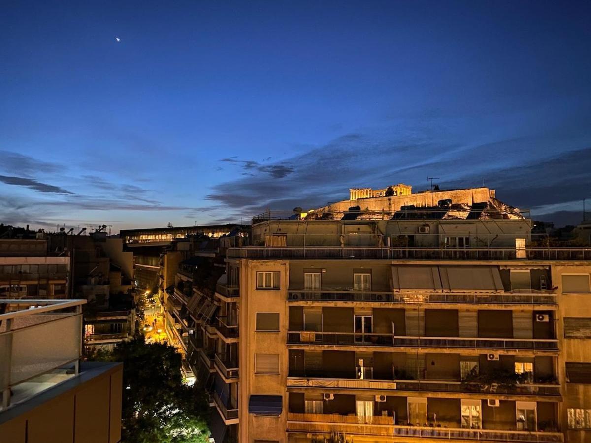 Lovely W/heated Jacuzzi &full Acropolis View